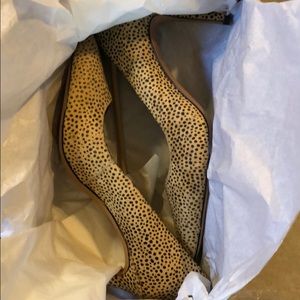 New size 9 Banana Republic Madison Heels Calf hair